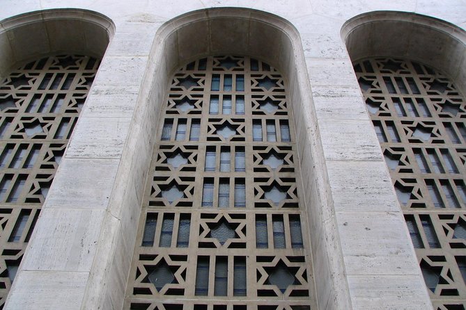 Budapest Dohany Synagogue & Hungarian Jewish Museum & free extras - Timing, meeting point, and group conditions