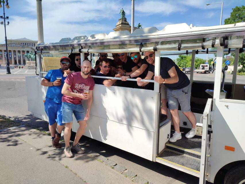 Budapest: eBeerBus Sightseeing Tour - Starting at Heroes’ Square