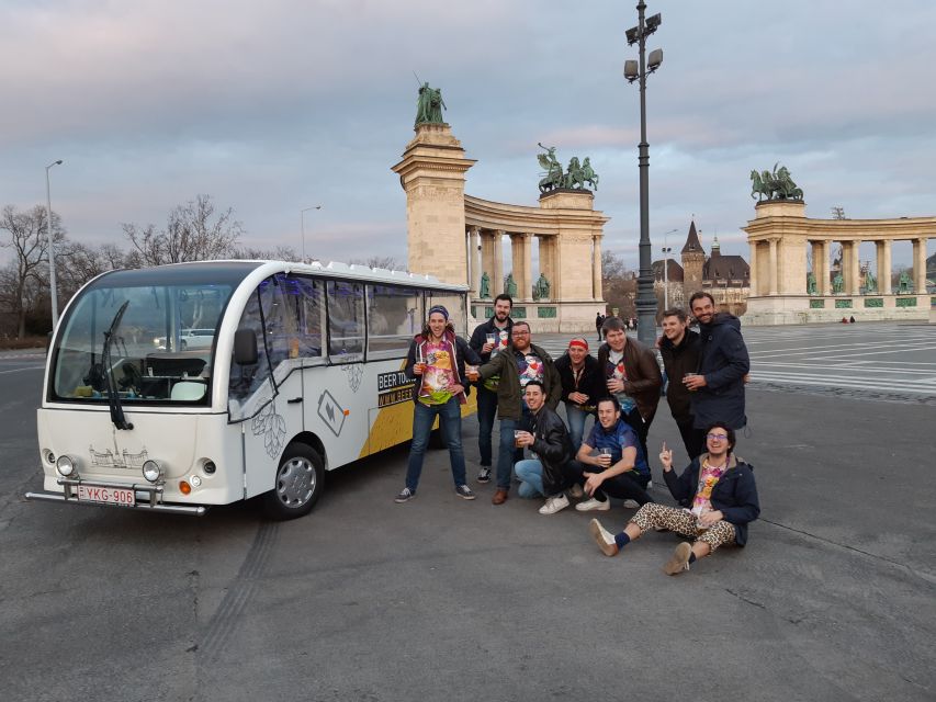 Budapest: eBeerBus Sightseeing Tour - City Park, the zoo, and Széchenyi Bath