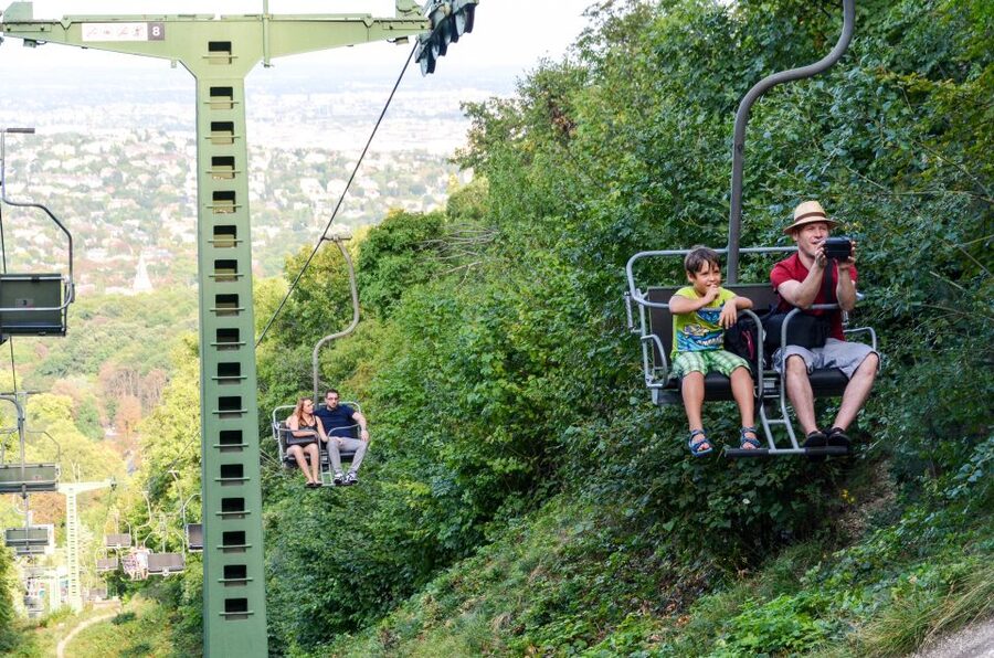 Budapest: Elisabeth Tower Visit by Chairlift & Transport - History, local advice, and the guide’s role