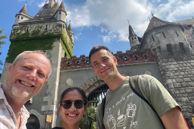 Budapest Essential Walk&Food tasting - Szechenyi Baths and the city’s thermal tradition