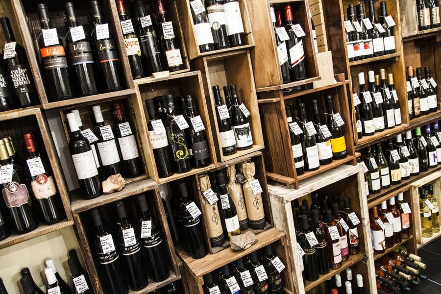 Budapest: Essentials of Hungarian Wine Tasting Class - Starting Near Budapest’s National Museum