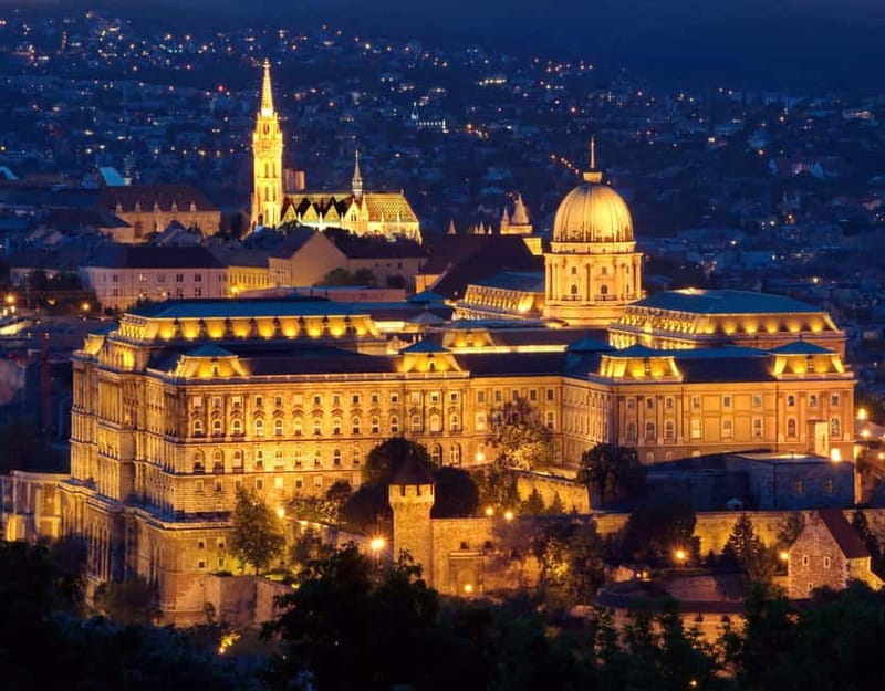 Budapest: Evening Castle Hill Tour with Fishermen's Bastion - Buda Castle and the first look at the hill