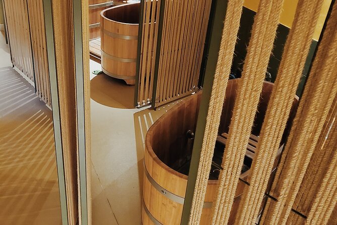 Budapest Exclusive Thermal Spa LUKACS LUXURIOUS PRIVATE BEER BATH - Beer, snacks, and the social side
