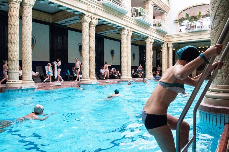 Budapest: Full-Day Gellért Spa Ticket - Outdoor pools, loungers, and seasonal changes