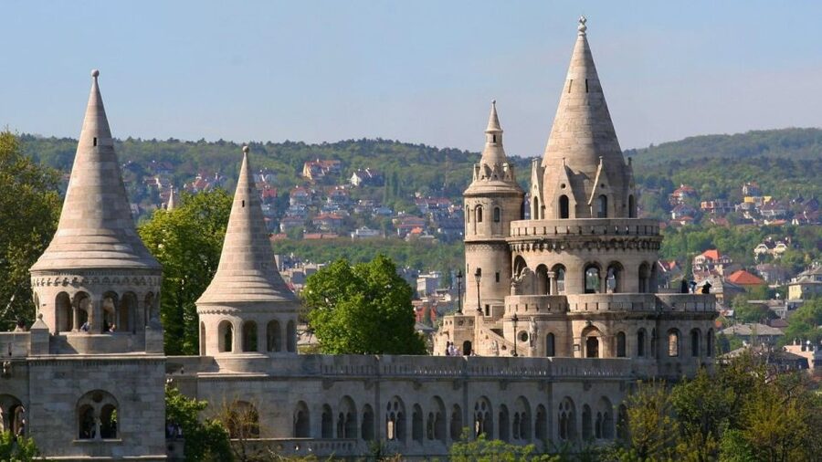 Budapest Full-Day Private Guide Services - What the guide adds to the day