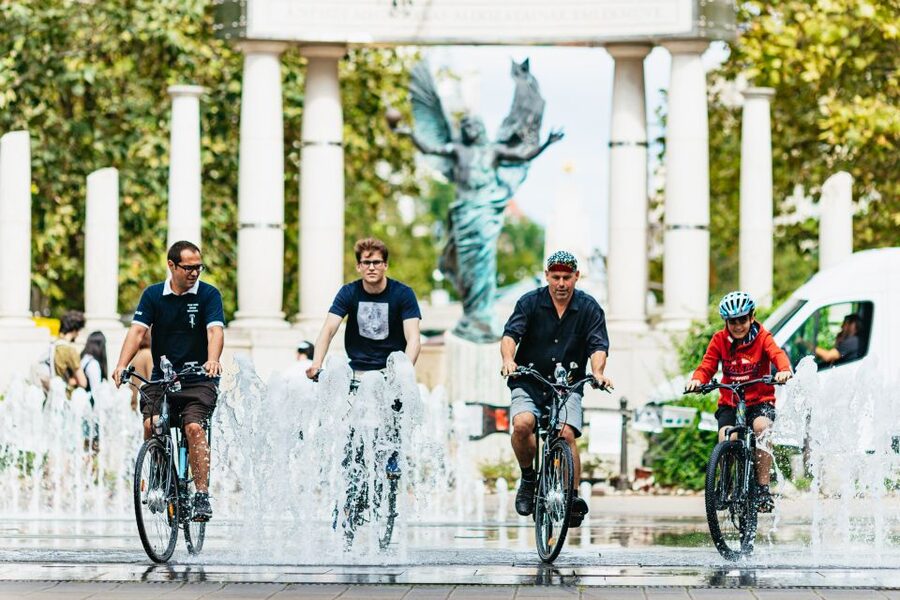 Budapest: Grand Sightseeing Bike Tour - Heroes’ Square and City Park