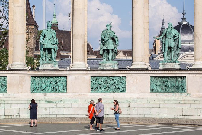 Budapest Grand Walk - Starting with Wine in Budapest’s Palace District