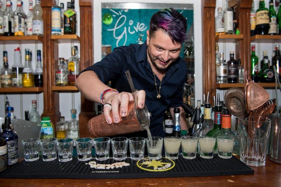 Budapest: Guided Bar Crawl Walking Tour - How the four-bar format affects the night