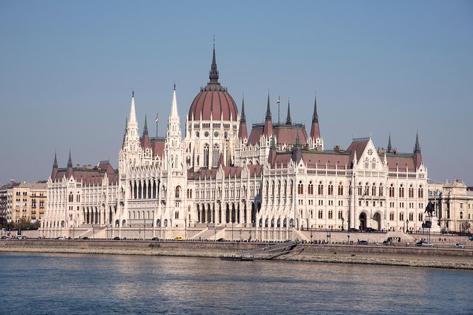 Budapest Guided City Tour and Danube Cruise Audio Guide - Parliament Square at Kossuth Lajos tér