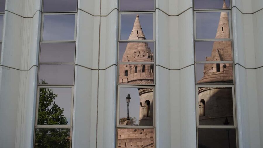 Budapest: Guided City Walking Tour in Buda and Pest - Matthias Church and Fisherman’s Bastion