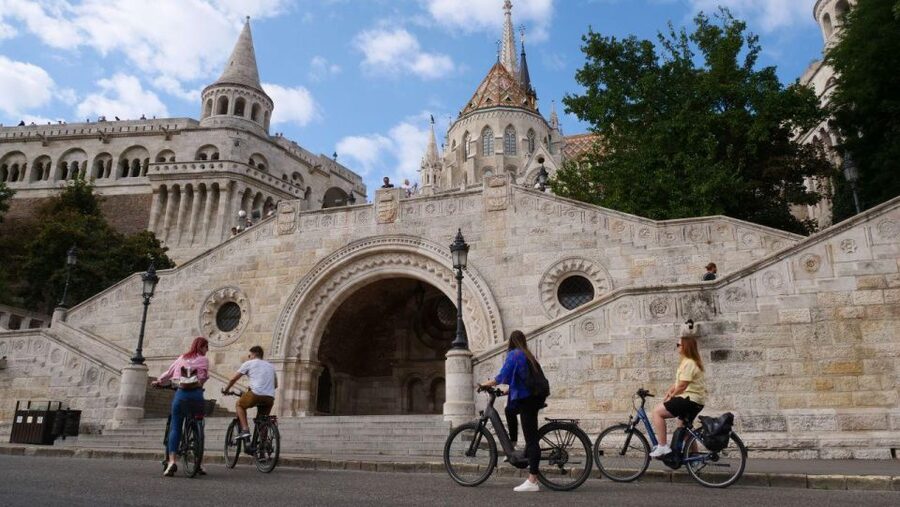 Budapest: Guided E-Bike Sightseeing Tour - Key points to know before you book