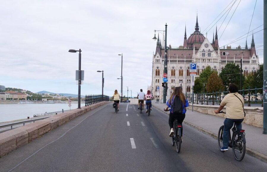 Budapest: Guided E-Bike Sightseeing Tour - Crossing for the Parliament view