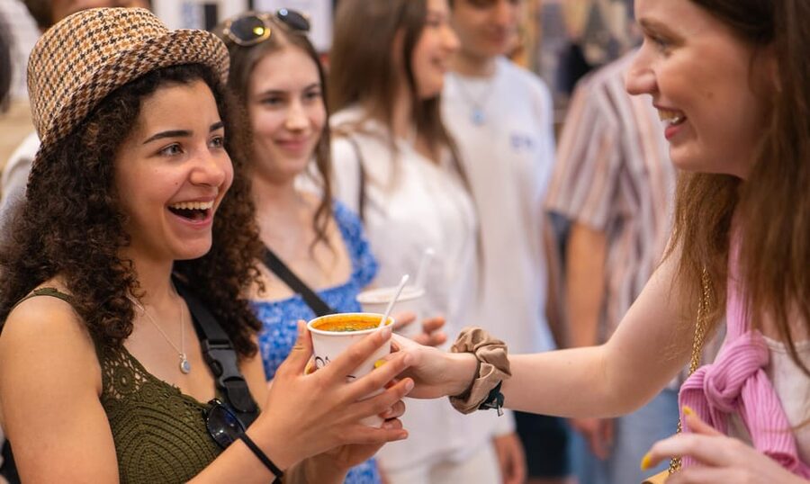 Budapest: Guided Food Tour with Wine, Beer, and Shots - Key points at a glance
