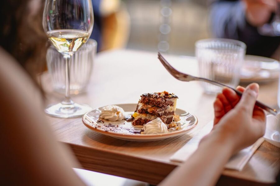Budapest: Guided Foodie Walking Tour with Food and Drinks - Dietary needs and meal planning