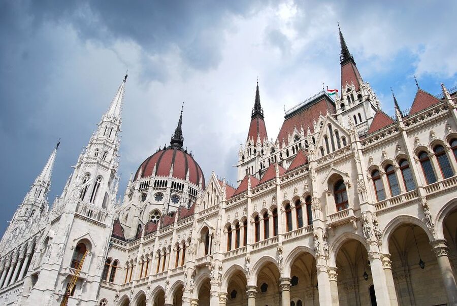 Budapest: Guided Walking Tour of Pest - Key points at a glance