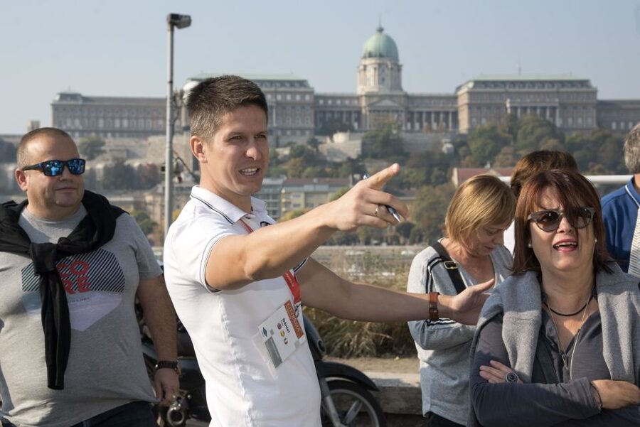 Budapest: Guided Walking Tour of Pest - A smart first look at central Pest