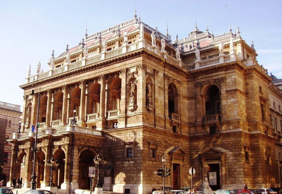 Budapest: Half-Day Highlights Small Group Private Tour - What the private format is really worth