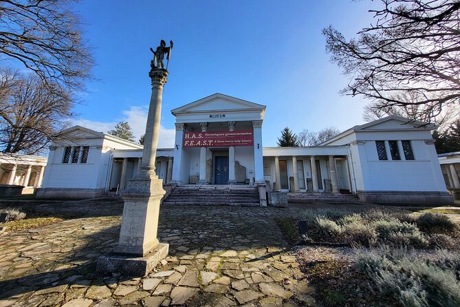 Budapest Hidden Gems - Roman Aquincum Private Tour - What the guide adds to the experience