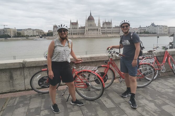 Budapest Highlights Private E-bike Tour - St. Stephen’s Basilica and Liberty Square