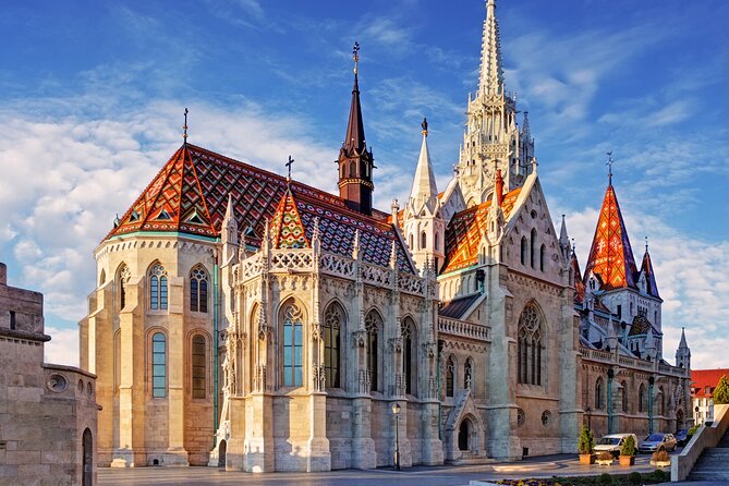 Budapest Highlights Self guided scavenger hunt and Walking Tour - What the $23.65 group price really offers