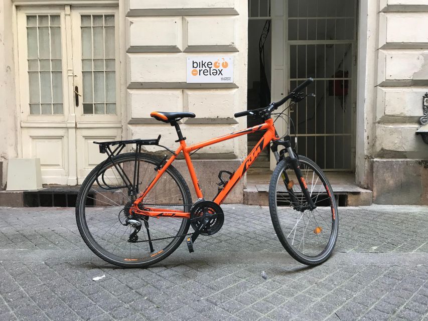 Budapest: Historic Downtown Bicycle Ride with Scenic Views - Crossing Chain Bridge into Buda
