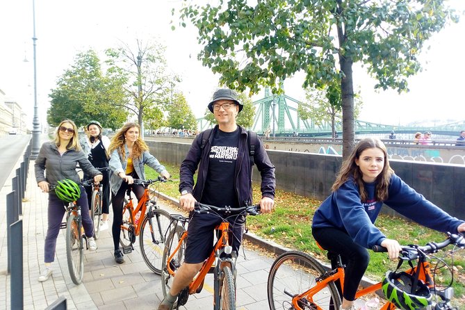 Budapest Historic Downtown Bicycle Tour in small groups - Why a bicycle is a smart way to meet Budapest