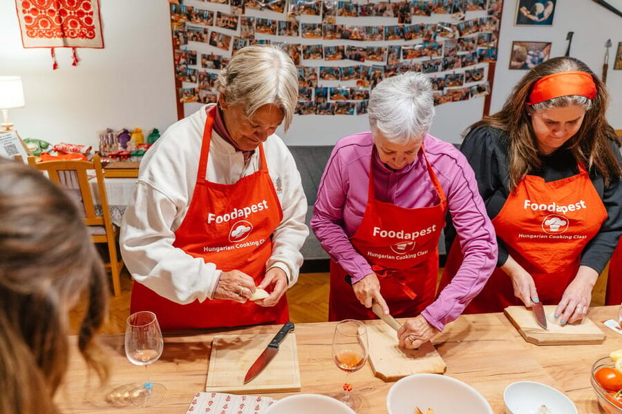 Budapest: Hungarian Cooking Class - Foodapest™ 2025 - Choosing one Hungarian main dish
