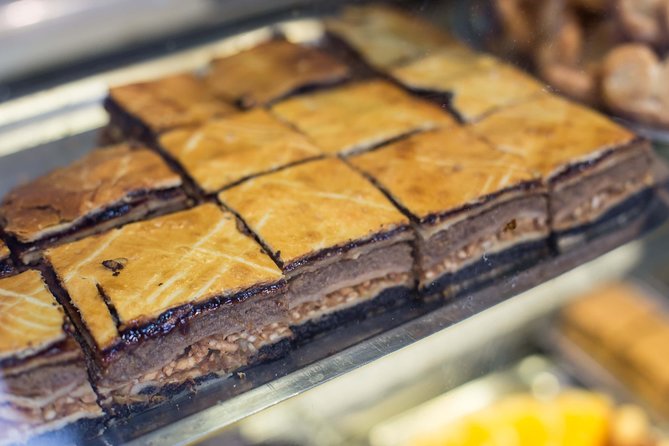 Budapest Jewish Cuisine & Culture Walk - Guide quality and the value of a small group
