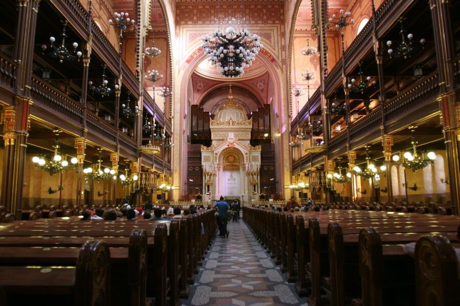 Budapest: Jewish Heritage Guided Tour with Synagogue Ticket - Key points to know before booking
