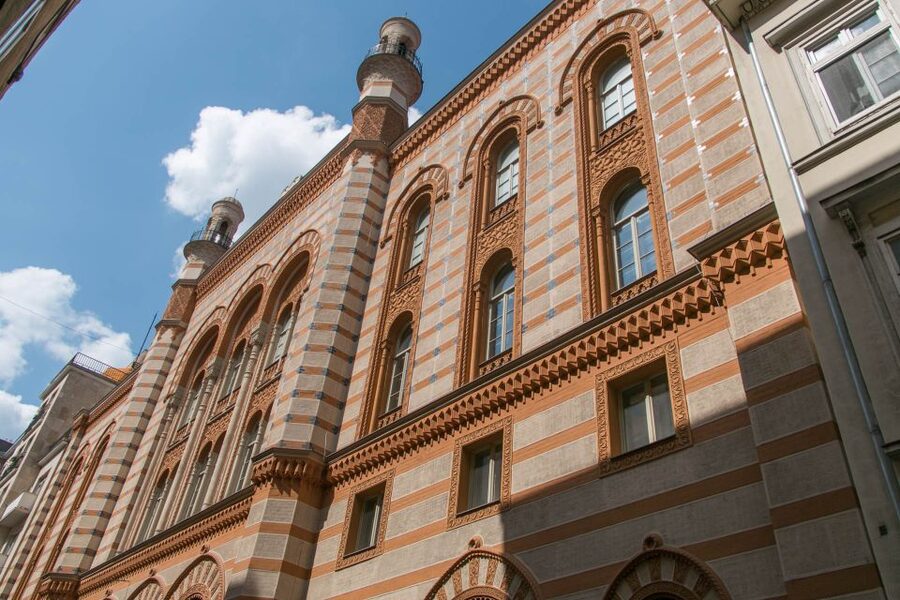 Budapest: Jewish Heritage Walking Tour with Historian Guide - Why Budapest’s Jewish District deserves a walking tour