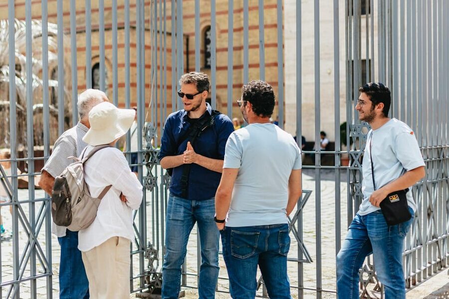 Budapest: Jewish History Guided Walking Tour with Historian - The three synagogues from outside