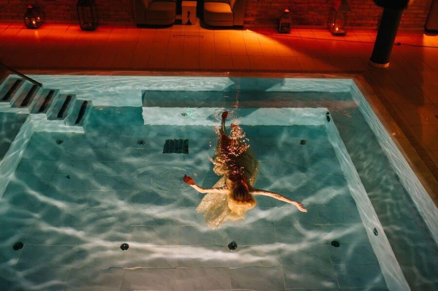 Budapest: Mandala Day Spa & Luxury Pool Experience - A small spa with a full three-hour rhythm