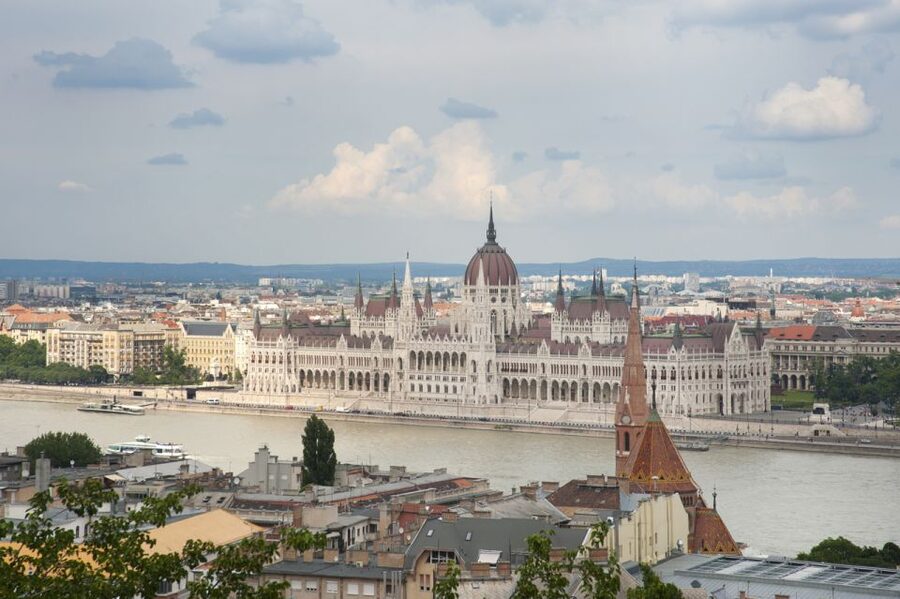 Budapest: Multilingual Highlights Tour - Who will get the most from this route?