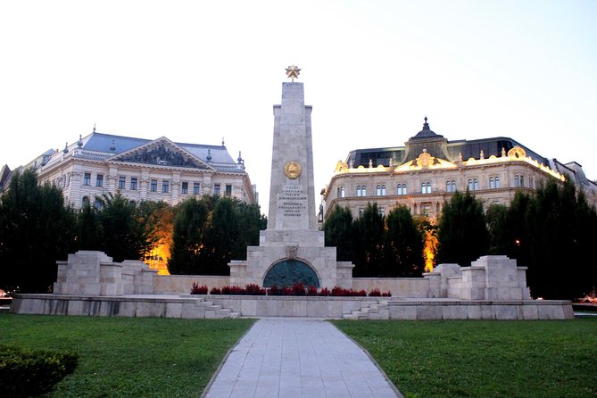 Budapest: Night Walking Tour with Danube River Cruise - Meeting at the Hungarian State Opera