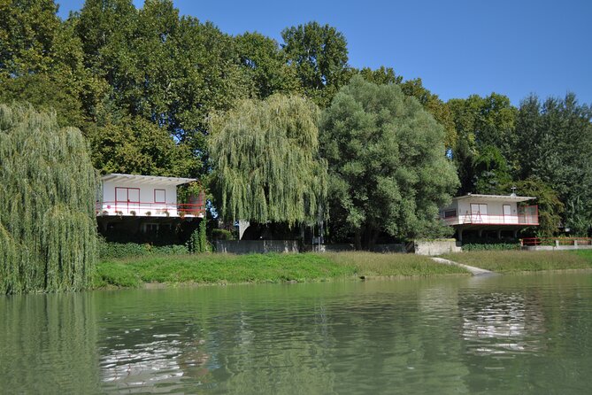 Budapest North Canoe Trip - Wildlife, floodplain stories, and a different side of Budapest
