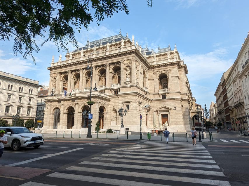 Budapest: Opera House Guided Tour - The brief opera performance at the end