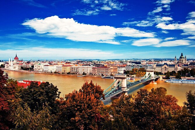 Budapest Overview Private tour - St. Stephen’s Basilica and the cupola view