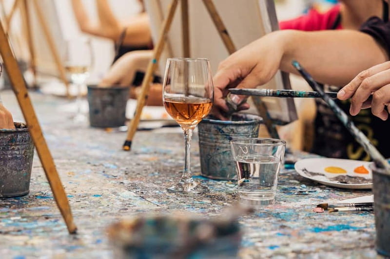 Budapest: Paint and sip experience - Who should book this Budapest painting class?