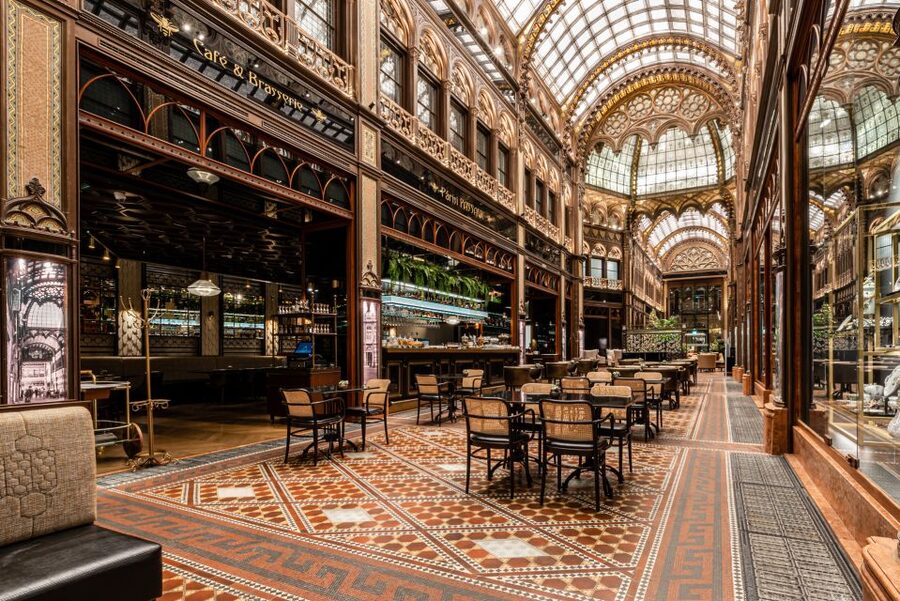 Budapest: Párisi Passage Restaurant 3-Course Menu - A three-course menu with Hungarian character