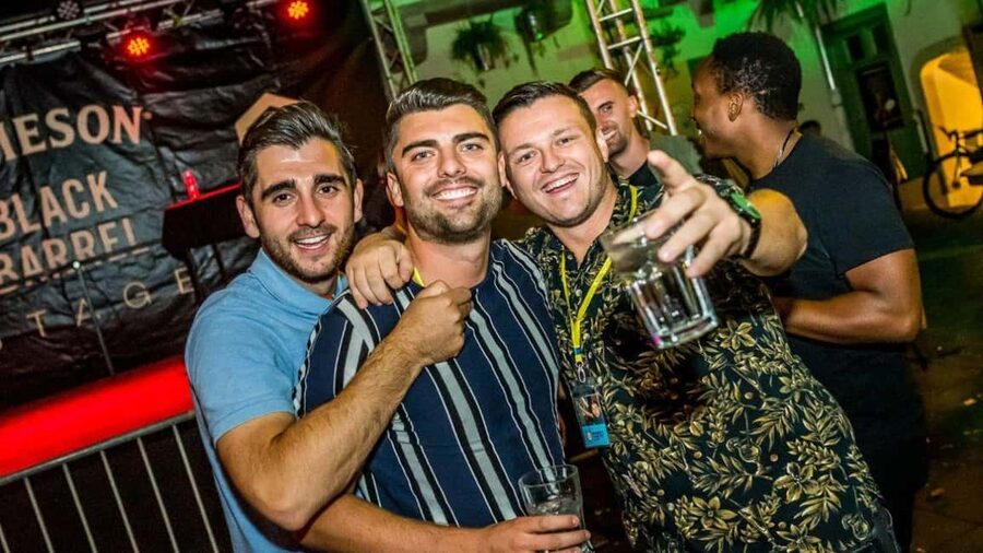 Budapest: Party District Bar-Hop with 2hr Unlimited Drinks - Games that make solo arrivals easier