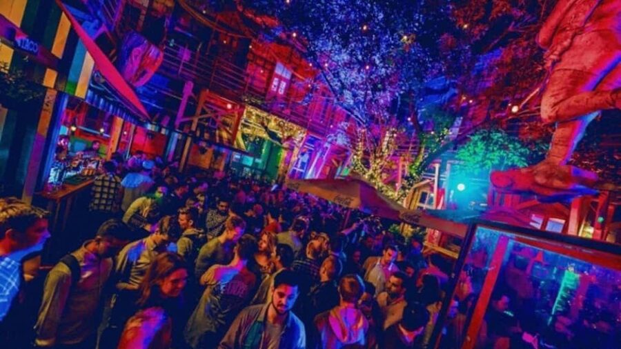 Budapest: Party District Bar-Hop with 2hr Unlimited Drinks - Instant-Fogas and the final club entry
