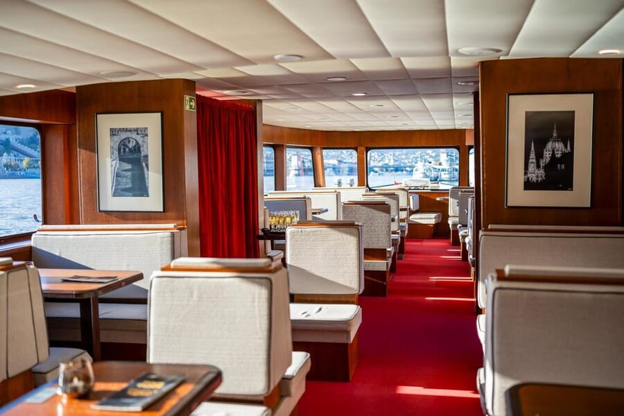 Budapest: Premium Sightseeing Cruise with Tokaj Frizzante - From Liberty Statue to Bálna Budapest