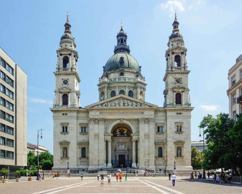 Budapest: Private 3-hour Guided City Tour by Bus - Timing, walking, and the pace of the day