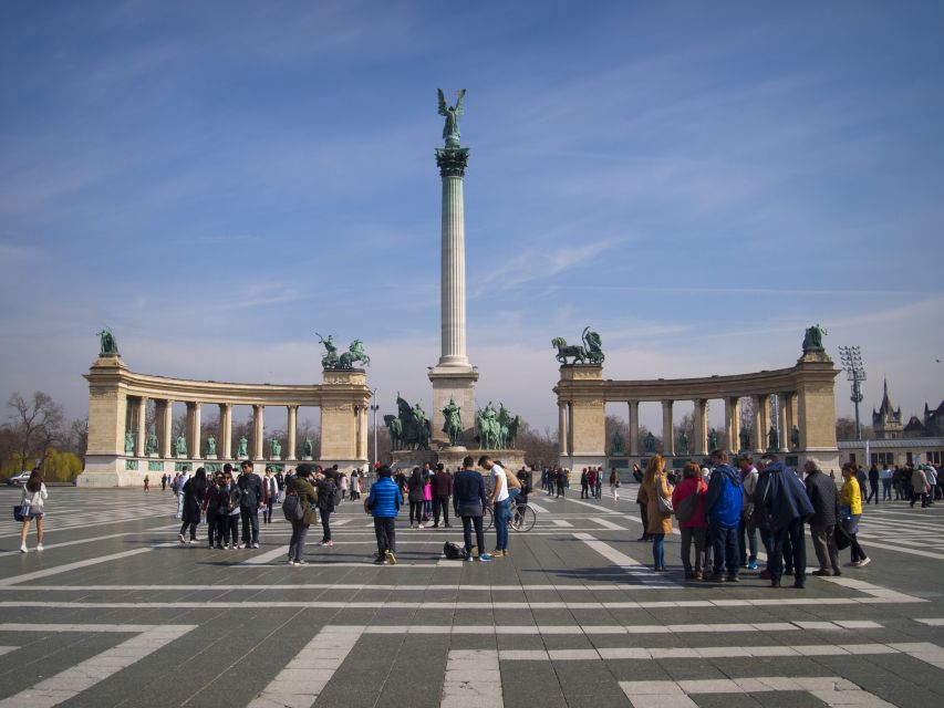 Budapest: Private 3-hour Guided City Tour by Bus - The Castle District, from Matthias Church to Fisherman’s Bastion