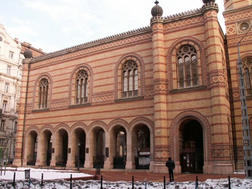 Budapest Private 3-Hour Jewish Heritage Tour - Starting with Budapest’s former Jewish ghetto