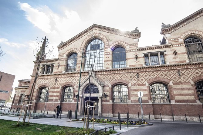 Budapest Private 4 Hour City Tour Experience with a car / van - What the four hours really give you