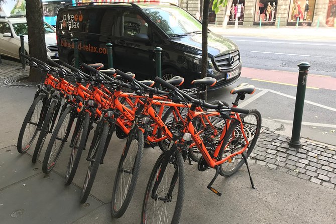 Budapest: Private Adventure Sightseeing Bicycle Tour - What the private format changes