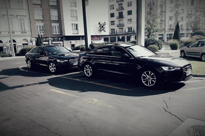 Budapest Private Airport Transfer in a Luxury Car - Mercedes, Audi, or minibus: what you may receive