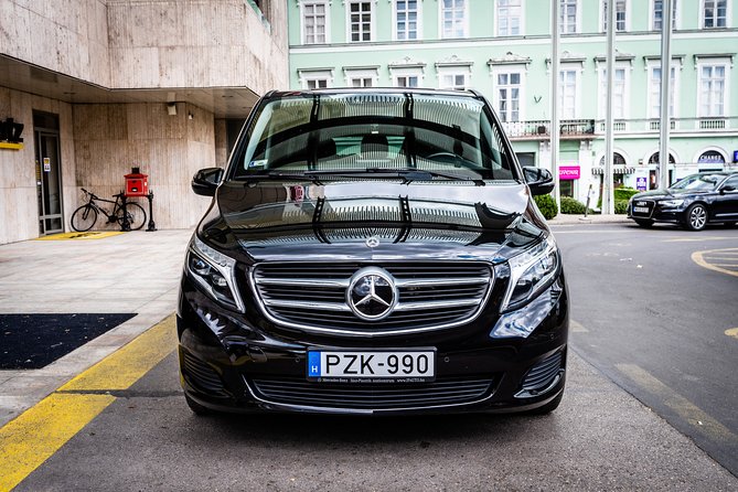 Budapest Private Airport Transfer in a Luxury Minivan - A clean minivan for up to seven people